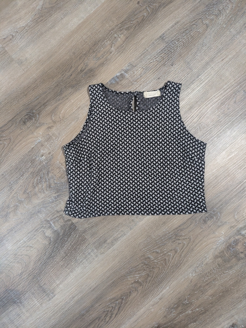 Altar'd State Black & White Geo Knit Crop Tank